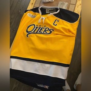 Never worn Medium Connor McDavid Reebok Erie Otters Jersey